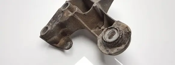 Volkswagen PASSAT B5 Engine mounting bracket 4B0199351