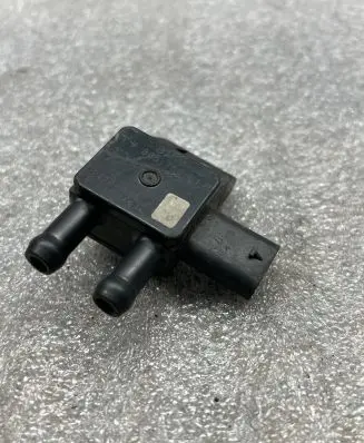 BMW 5 E60 E61 Air pressure sensor 780575801