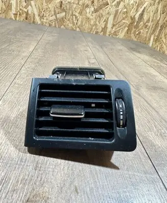 Mercedes-Benz C W204 Dashboard side air vent grill/cover trim A2048301354 5929001