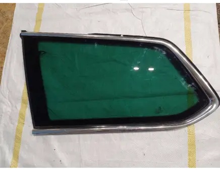 Volkswagen PASSAT B8 Rear side window 43R004343 A038482 4338482