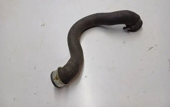 Mercedes-Benz C W204 Engine coolant pipe/hose A2045013082