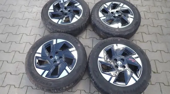Opel Frontera R17 alloy rim 
