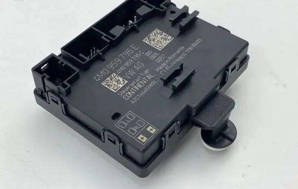 Audi Q7 4M Door control unit/module 4M0959795C 4M0959795E A2C7466031800