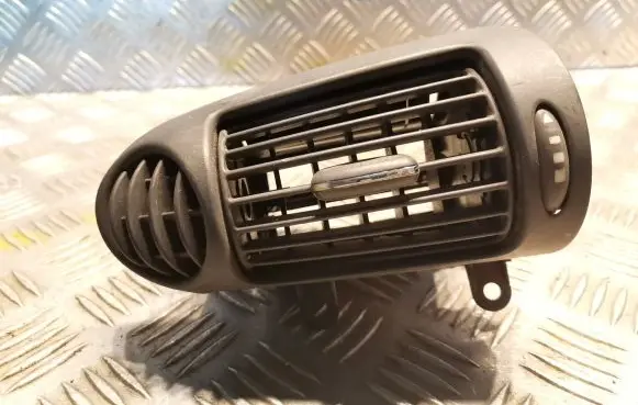 Mercedes-Benz C W203 Dashboard air vent grill cover trim 2038300554