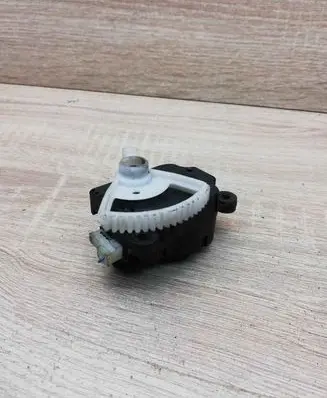 Volvo V70 Air flap motor/actuator A7583UA25