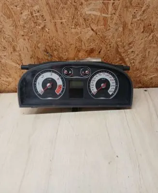 Renault Laguna II Speedometer (instrument cluster) 503000961106 8200291338