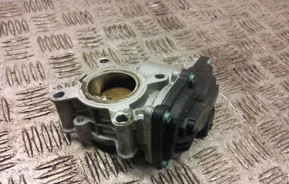 Smart ForFour II W453 Throttle valve 161208729r