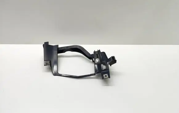 BMW 5 E60 E61 Headlight/headlamp mounting bracket 158738 15873800