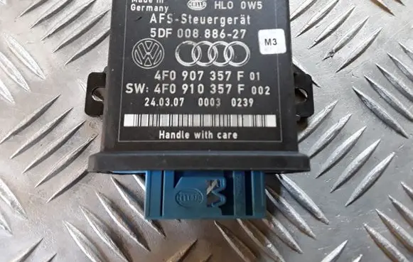 Audi A8 S8 D3 4E Light module LCM 5DF00888627 4F0907357F 4F0910357F