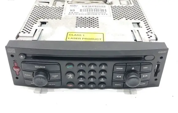 Radio/CD/DVD/GPS head unit