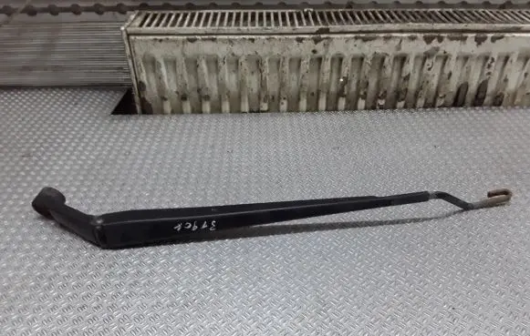Toyota Corolla E120 E130 Front wiper blade arm