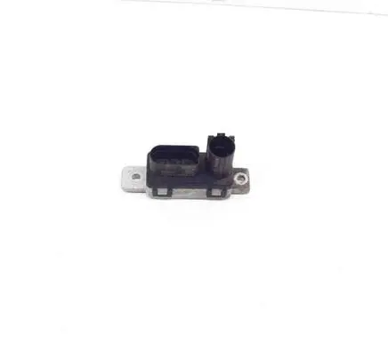Jaguar E-Pace Glow plug pre-heat relay 0281003221 GX7312B533AF