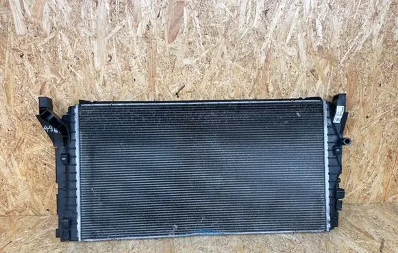BMW 1 F40 Radiator set 8645783