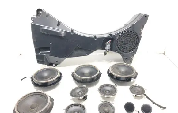 Land Rover Freelander 2 - LR2 Audio system kit 