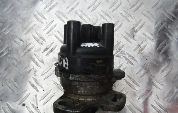 Mazda 323 Spark distributor t2t52371