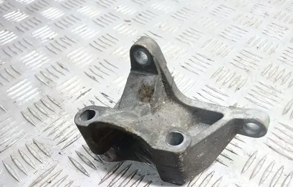 Ford Focus Engine mounting bracket 9K552AB D04YA