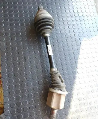 Volkswagen PASSAT B8 Front driveshaft 3q0407271ah