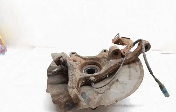 BMW X5 E53 Front wheel hub spindle knuckle 
