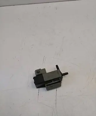 Hyundai i40 Vacuum valve 35120-2A400