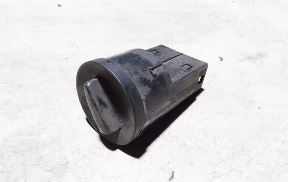 Volkswagen PASSAT B5 Light switch 3B0941531B