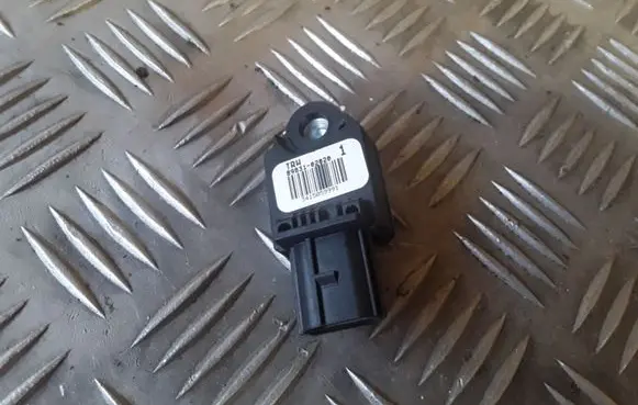 Toyota Corolla E120 E130 Airbag deployment crash/impact sensor 8983102020