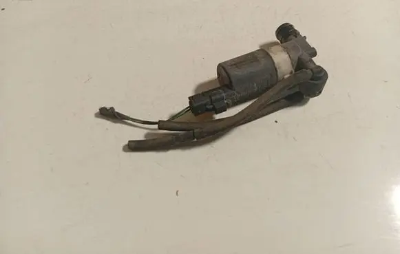Renault Laguna III Windscreen/windshield washer pump 8200031305