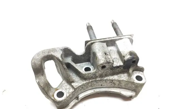 Volvo V40 Engine mounting bracket 3M516030