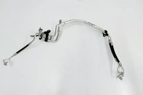 Peugeot Rifter Air conditioning (A/C) pipe/hose 9831702280