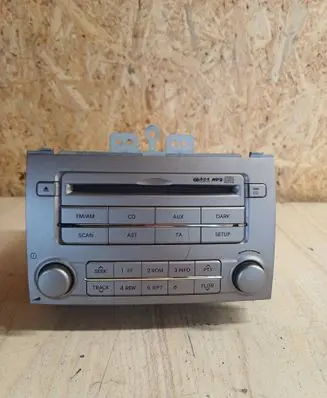 Hyundai i20 (PB PBT) Radio/CD/DVD/GPS head unit 961001J211 PA710PBE AWPA905355D