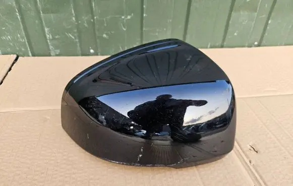 Volvo C40 Plastic wing mirror trim cover 39847294