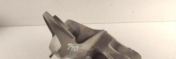 Audi A6 S6 C6 4F Engine mounting bracket 4F0199352M