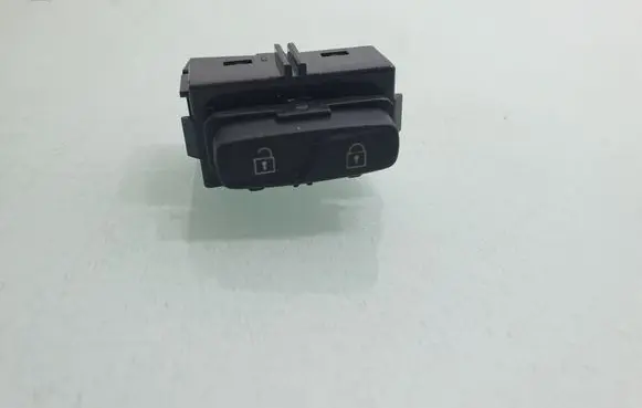 Volvo S80 Central locking switch button 31318987