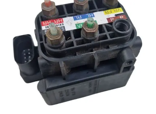 Mercedes-Benz GLS X166 Air suspension valve block A2123200358