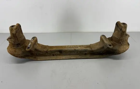 Mitsubishi L300 Front subframe