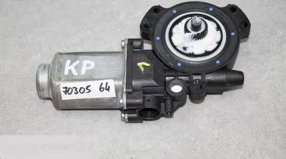 Hyundai Santa Fe Front door window regulator motor