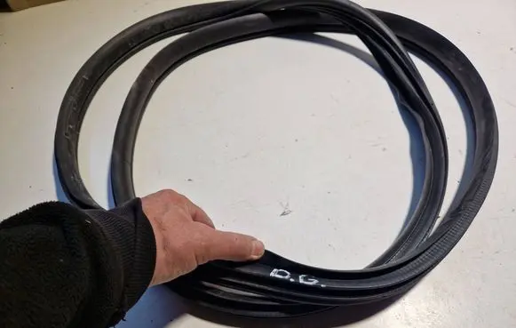 Mazda 3 Rear door rubber seal (on body) 
