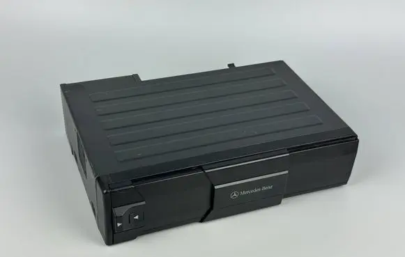 Mercedes-Benz S W220 CD/DVD changer A0028207989 MC3198 A0028206289
