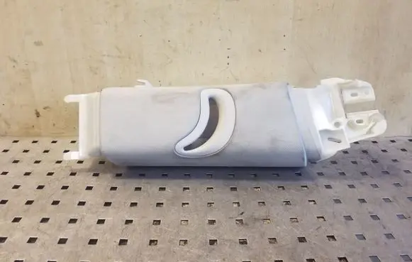 (B) pillar trim (top)