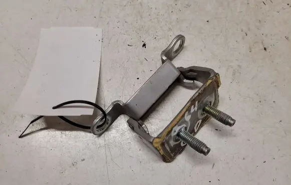 Volvo V50 Tailgate/trunk/boot hinge