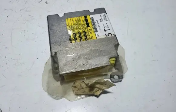 Toyota Auris 150 Airbag control unit/module 8917002560 215537106