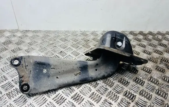 Volkswagen PASSAT B8 Rear control arm 5Q0505226C