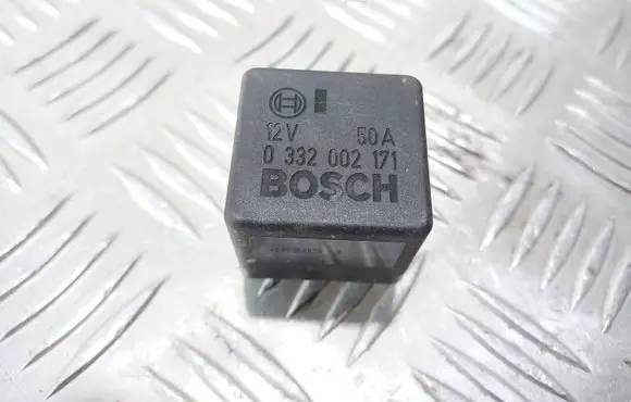 Audi A6 S6 C4 4A Other relay