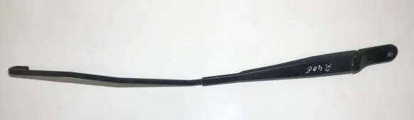 Peugeot 406 Front wiper blade arm