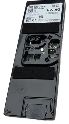 Volkswagen Tiguan Antenna control unit 5QS035741A