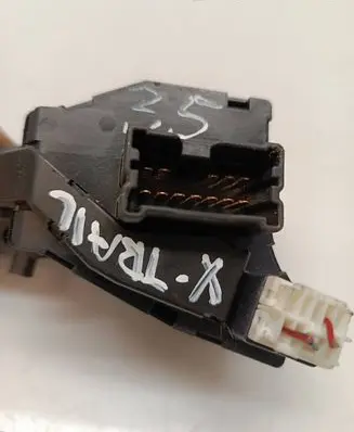 Nissan X-Trail T30 Indicator stalk 5308 25540 8h701