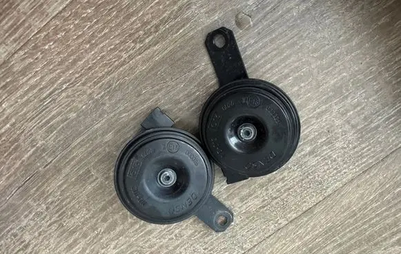 Toyota bZ4X Horn signal 8651048070 8652047010