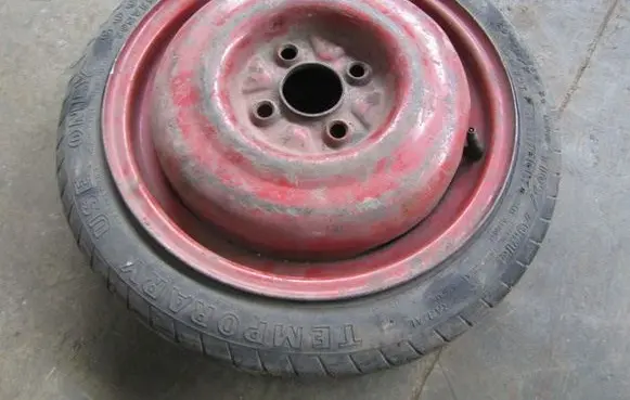 Volkswagen Golf III R12 spare wheel 