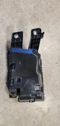 Toyota RAV 4 (XA40) Fuse box cover 8266342110