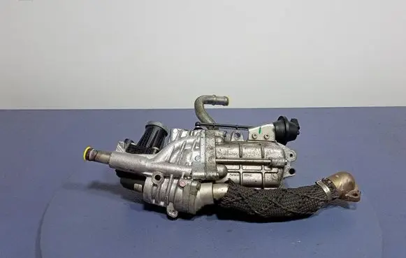 Jaguar XF X250 EGR valve 9X209U438CA