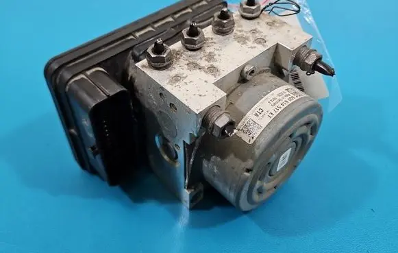 Skoda Octavia Mk3 (5E) ABS Pump 5Q0614517ET IMPRK1574178